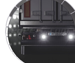 Lastbil med 2 Backljus LED Osram LEDriving Reversing FX120R-WD tända