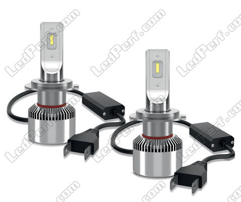 Närbild av LED-lampor H7 Osram LEDriving® XTR 6000K - 64210DWXTR