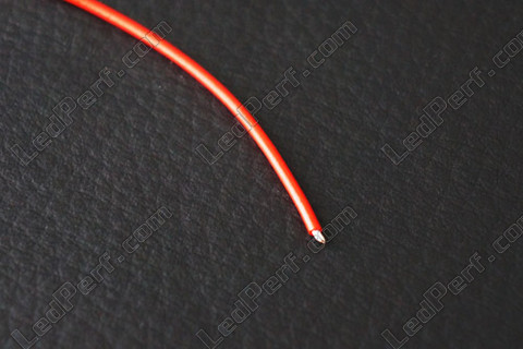 Kabel röd för installation av LED i bilar