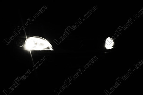 LED-parkeringsljus xenon vit W5W T10 - Saxo vit neutral