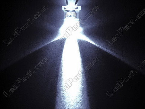 Tvinnad LED-lampa 12V vit
