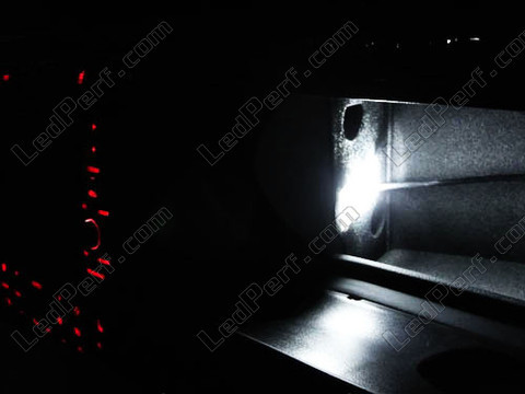 LED-lampa handskfack Audi A4 B5