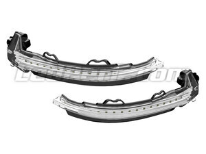 Uppackning av dynamiska blinkers Osram LEDriving® för sidospeglar på Audi A4 B9