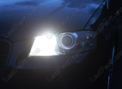 LED-lampa varselljus Audi A6 C6
