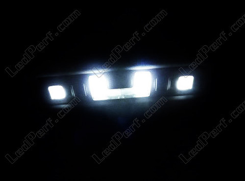 LED-lampa takbelysning bak Audi A8 D2