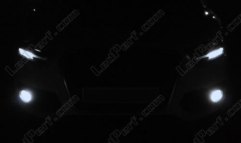 LED-lampa dimljus Audi Q3