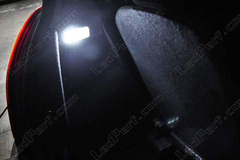LED-lampa bagageutrymme Citroen C2