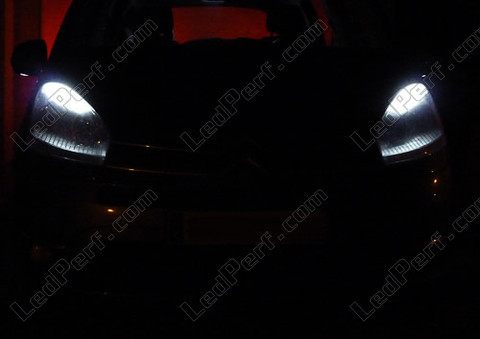 LED-lampa parkeringsljus xenon vit Citroen C4 Picasso