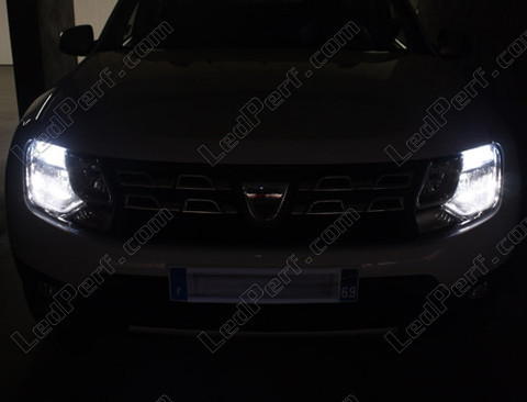 LED-lampa Halvljus Dacia Duster