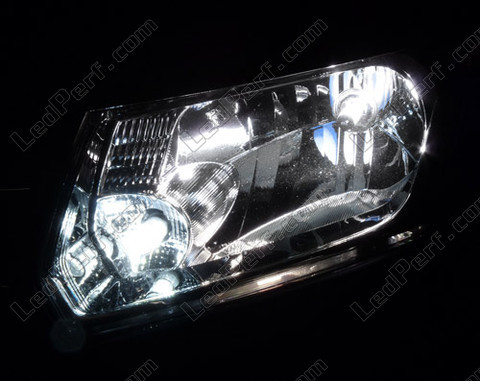 LED-lampa Halvljus Dacia Logan 2