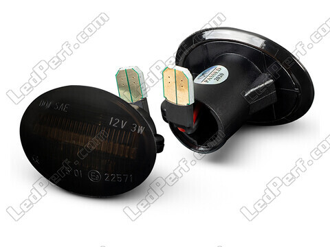 Sidovy av dynamiska LED-sidoblinkers för Fiat 500 - Rökfärgad svart version
