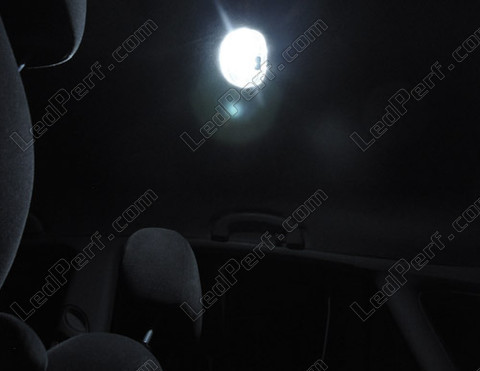 LED-lampa takbelysning bak Ford Focus MK1