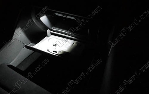 LED-lampa handskfack Ford Focus MK2