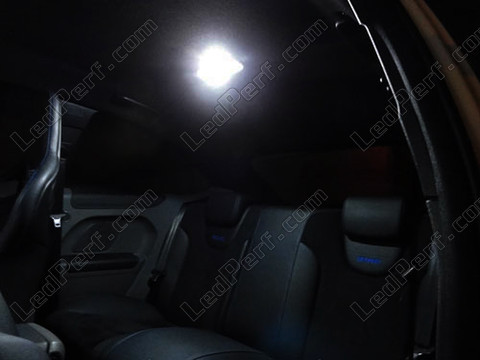 LED-lampa takbelysning bak Ford Focus MK2