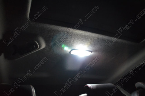 LED-lampa takbelysning bak Ford S-MAX