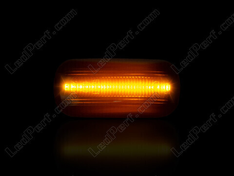Maximal belysning av dynamiska LED-sidoblinkers för Honda Jazz II