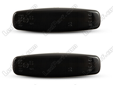 Framvy av dynamiska LED-blinkers för Infiniti Q70 - Rökfärgad svart färg