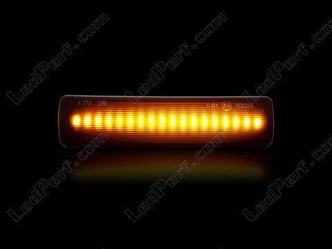 Maximal belysning av dynamiska LED-sidoblinkers för Land Rover Freelander II