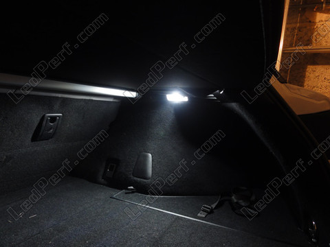 LED bagageutrymme Lexus CT Tuning