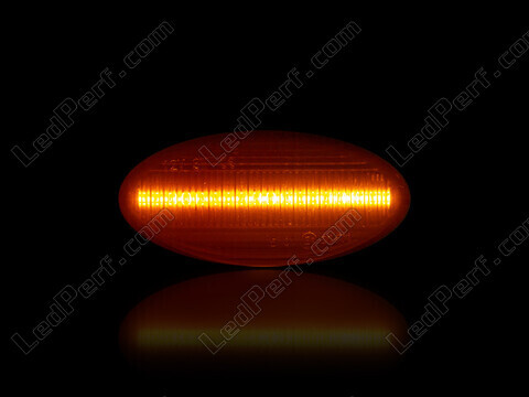 Maximal belysning av dynamiska LED-sidoblinkers för Mazda 2 phase 2