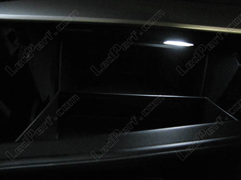 LED-lampa handskfack Mazda 3 phase 2