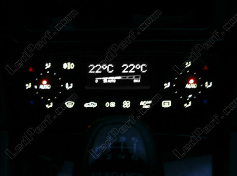 LED-lampa automatisk luftkonditionering Mercedes C-Klass (W203)