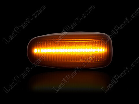 Maximal belysning av dynamiska LED-sidoblinkers för Mercedes CLK (W208)