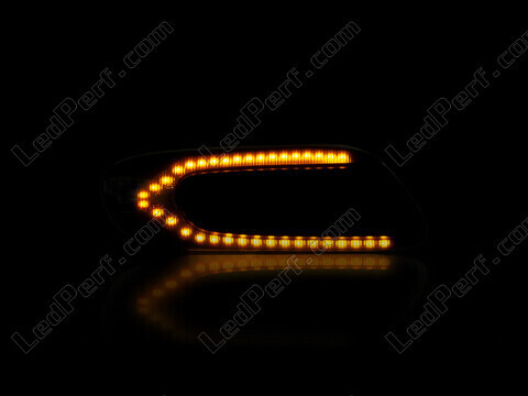 Maximal belysning av dynamiska LED-sidoblinkers för Mini Cooper IV (F55 / F56)