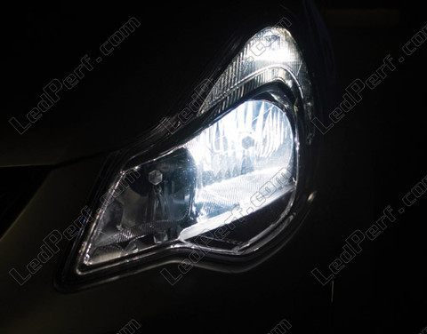 LED-lampa Halvljus Opel Corsa D