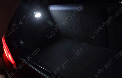 LED-lampa bagageutrymme Peugeot 106