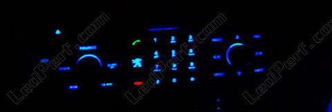 LED blå bilradio RT3 Peugeot 206 (>10/2002) Multiplexstyrd