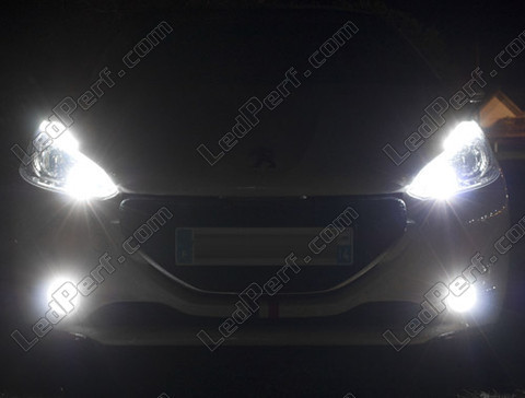 LED-lampa Strålkastare Peugeot 208