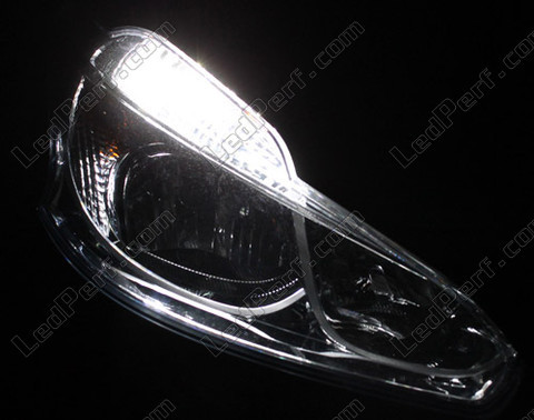 LED-lampa parkeringsljus xenon vit Peugeot 208