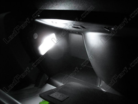 LED-lampa handskfack Peugeot 3008
