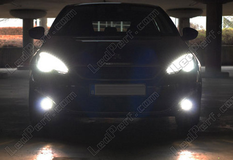 LED-lampa dimljus Peugeot 308 II