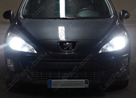 LED-lampa Halvljus Peugeot 308