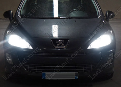 LED-lampa Helljus Peugeot 308