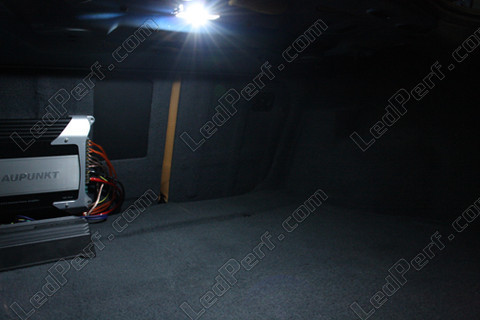LED-lampa bagageutrymme Peugeot 406