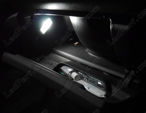 LED-lampa handskfack Peugeot 5008