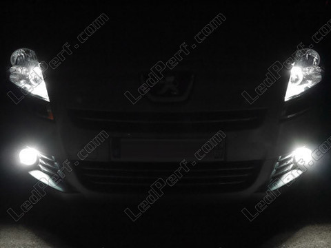 LED-lampa dimljus Peugeot 5008