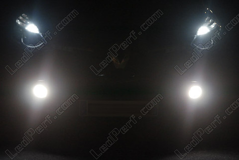 LED-lampa dimljus Renault Clio 4