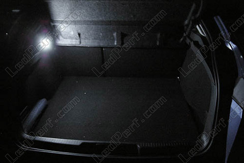 LED-lampa bagageutrymme Renault Laguna 3