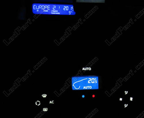 LED konsol central vit och blå - Klimat och display Renault Megane 2