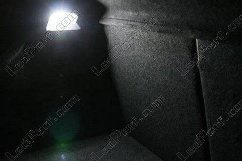 LED-lampa bagageutrymme Renault Megane 2