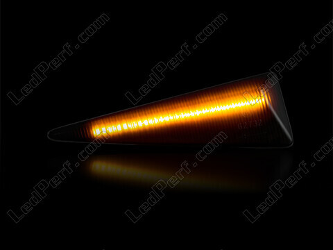 Maximal belysning av dynamiska LED-sidoblinkers för Renault Scenic 2