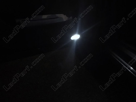LED-lampa dörrtröskel Renault Scenic 2