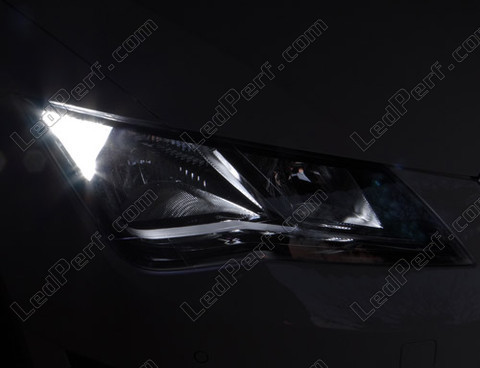 LED-lampa varselljus Seat Leon 3 (5F)