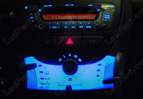LED ventilation och bilradio Toyota Aygo