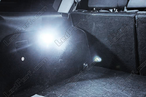 LED-lampa bagageutrymme Volkswagen Bora