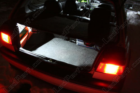 LED-lampa bagageutrymme Volkswagen Golf 3